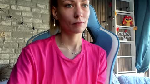 karoline121 online show from December 2025 08:52:01 AM