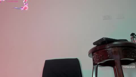 Karoline online show from February 2025 02:54:02 PM