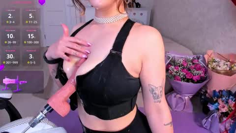 Snapshot of karolineneuer chatting on March 2025 12:53:01 AM karolineneuer online show from March 2025 12:53:01 AM