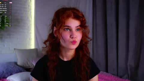 Snapshot of karolinerush chatting on May 2026 02:12:01 PM lina online show from May 2026 02:12:01 PM