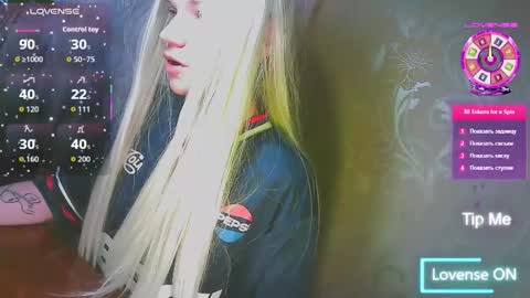 Snapshot of karolynafox chatting on February 2026 12:10:02 PM Caroline Fox online show from February 2026 12:10:02 PM