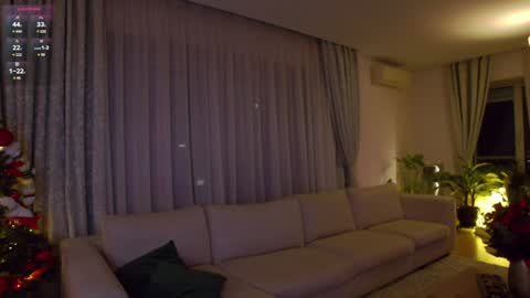 Snapshot of karrin chatting on December 2024 07:32:02 PM K online show from December 2024 07:32:02 PM