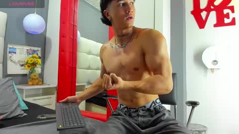 ---Kary--- online show from February 2025 09:39:02 AM