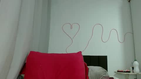 Tamires e Maicon online show from October 2025 08:31:02 PM