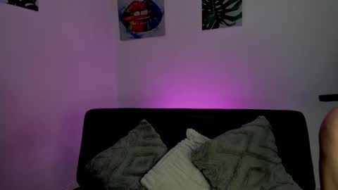 kassandra james online show from September 2025 06:51:02 PM