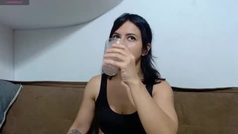 Snapshot of kassandraaa_ chatting on February 2026 01:45:04 AM Kasandra online show from February 2026 01:45:04 AM