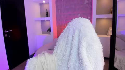 kat_blake online show from December 2025 09:00:01 PM