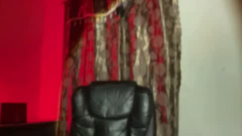 Majesty online show from November 2025 07:02:02 PM