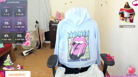 Snapshot of kat_ly_chan chatting on December 2024 01:08:01 AM Kat       online show from December 2024 01:08:01 AM