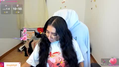 Snapshot of kat_ly_chan chatting on October 2025 01:03:02 PM Kat       online show from October 2025 01:03:02 PM