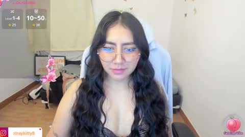 Snapshot of kat_ly_chan chatting on October 2025 10:38:02 AM Kat       online show from October 2025 10:38:02 AM