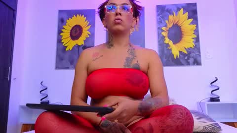 Katalina online show from September 2025 11:43:02 AM