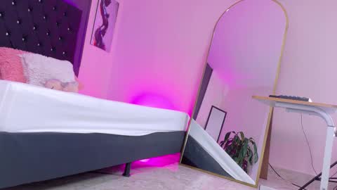 Snapshot of kataaleya__12 chatting on January 2026 11:59:02 AM kataaleya__12 online show from January 2026 11:59:02 AM