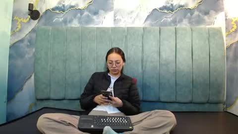 Katalina online show from April 2026 06:09:01 PM