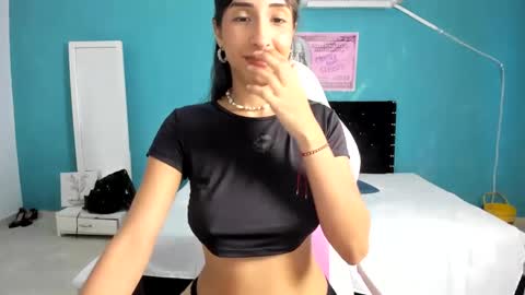 Snapshot of katalina_hot45 chatting on February 2025 06:01:01 PM katalina_hot45 online show from February 2025 06:01:01 PM