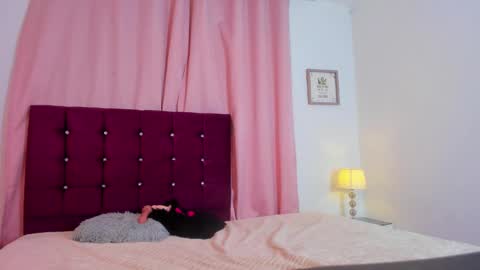       Katalina Miles      online show from January 2025 05:58:02 AM