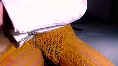 katalinaferreirax online show from December 2024 11:46:01 PM