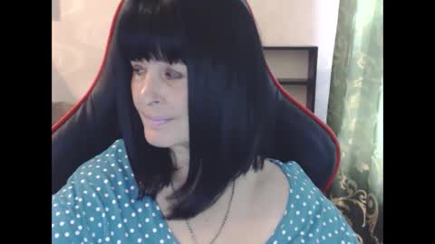 Snapshot of katarinaohdream chatting on September 2025 09:45:02 AM KatarinaOhDream online show from September 2025 09:45:02 AM