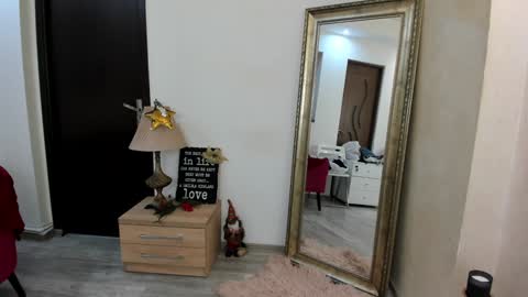 Kate online show from January 2025 09:52:01 PM