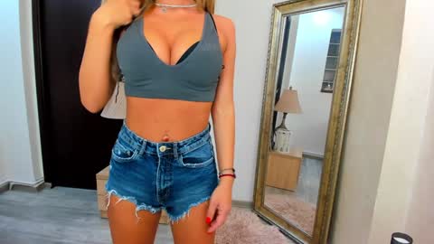 Kate online show from February 2025 08:23:02 PM