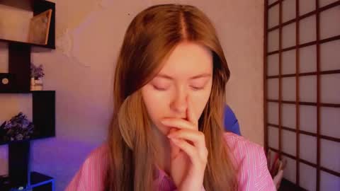 Kate online show from March 2025 02:36:02 AM