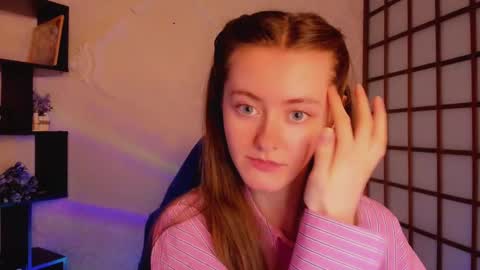 Kate online show from March 2025 05:42:02 AM