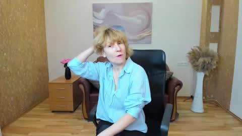 Snapshot of kate_jacksons chatting on November 2025 08:03:02 AM Kate Jackson online show from November 2025 08:03:02 AM