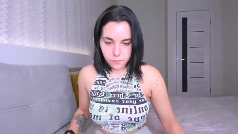 KATE online show from January 2025 07:41:02 PM