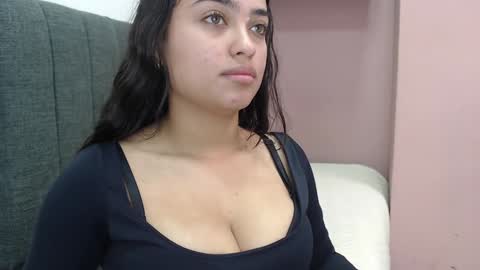 Kari online show from December 2024 03:52:01 PM