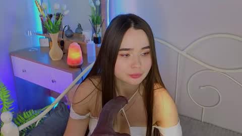 Kate online show from October 2025 04:02:02 PM