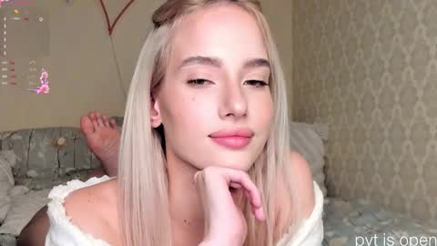    online show from December 2025 09:52:02 PM