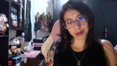 Kateeen18 online show from October 2025 02:06:02 AM