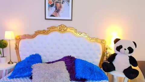 katee Martinez online show from January 2026 04:54:02 PM