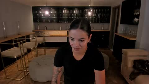 K A T E  online show from November 2025 07:08:01 AM