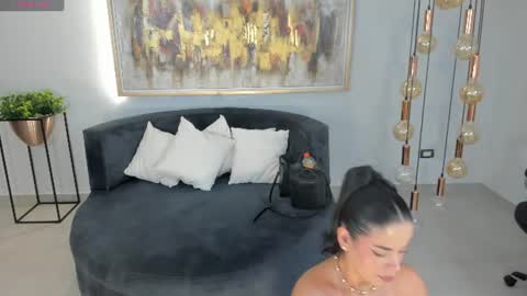 Snapshot of katesunder chatting on June 2026 05:52:02 AM K A T E online show from June 2026 05:52:02 AM