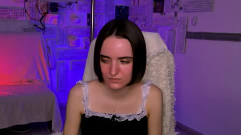 katewillows online show from April 2026 05:07:02 AM