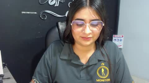 Call me Lau  online show from April 2026 10:49:02 PM