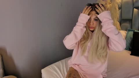 KatheGomez  online show from December 2024 08:38:02 PM