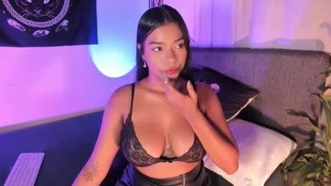 Kat online show from September 2025 05:01:02 AM