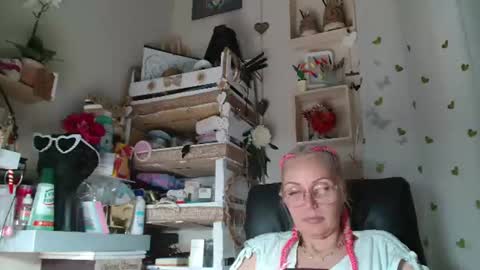 Snapshot of kathleenedwards chatting on June 2026 05:50:02 PM Kathleen online show from June 2026 05:50:02 PM