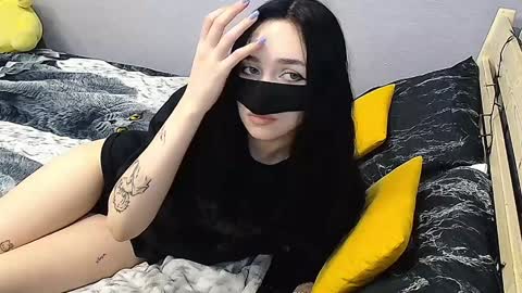 KathrineBerry online show from January 2025 10:45:01 AM