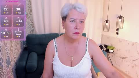 Snapshot of kathy_sunn chatting on May 2026 01:17:02 PM Kathy online show from May 2026 01:17:02 PM