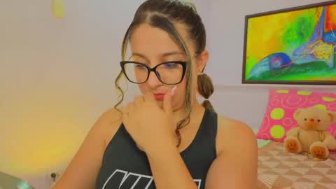 Khaterine online show from May 2026 12:12:01 PM