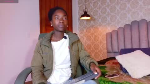 Katia online show from December 2025 12:09:01 PM