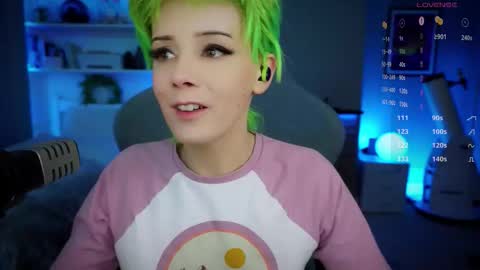 Katie online show from September 2025 07:30:02 PM