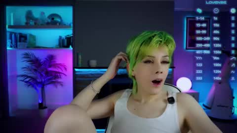 Katie online show from November 2025 08:41:02 PM