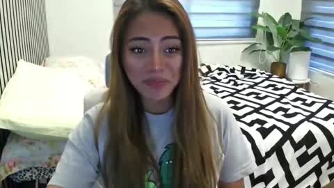 Snapshot of katiefrox_ chatting on March 2025 07:54:01 AM katiefrox  online show from March 2025 07:54:01 AM