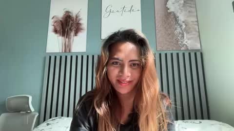 Snapshot of katiefrox_ chatting on November 2025 12:24:02 AM katiefrox  online show from November 2025 12:24:02 AM