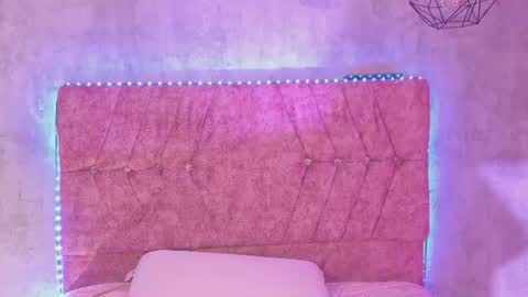 Snapshot of katiie_m chatting on June 2026 08:02:02 AM Katie online show from June 2026 08:02:02 AM