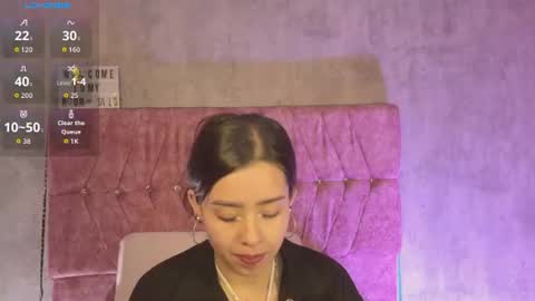 Snapshot of katiie_m chatting on July 2026 08:08:01 AM Katie online show from July 2026 08:08:01 AM